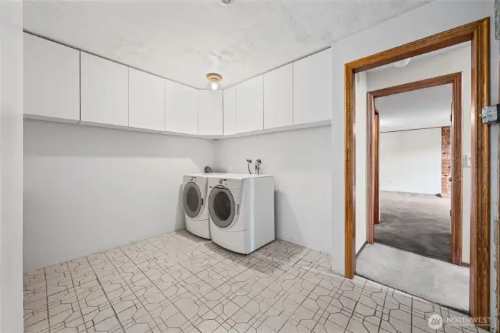 This is a big laundry room