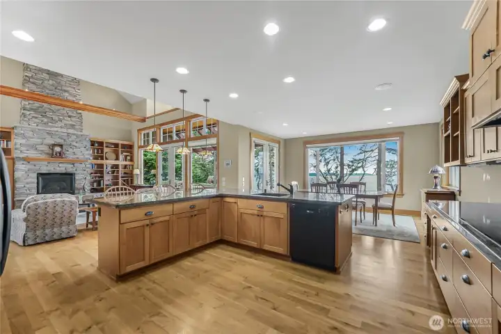 Enjoy the views while preparing your favorite meals. Enjoy the views while preparing your favorite meals.