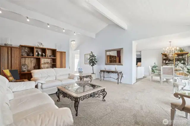 Easy flow from the living room to the dining room, when dinner's ready
