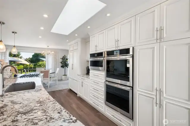 Double ovens for your next holiday, anyone? -- All appliances stay (2018)