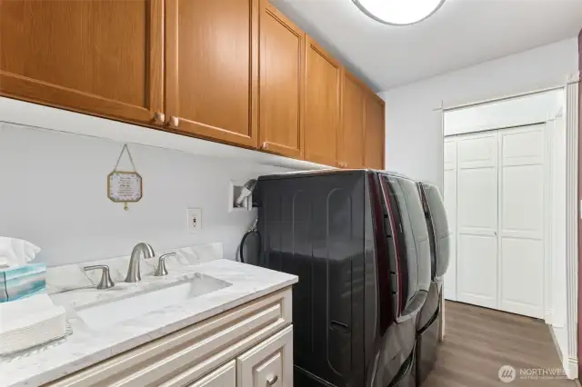 Plenty of cabinets in the laundry room! -- Pedestal W&D included! (2018 - Costco, LG)