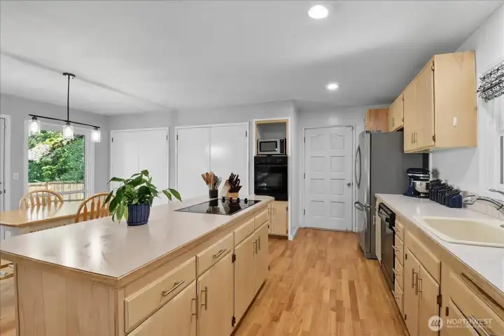 Turning right from the entry hall you enter the kitchen.