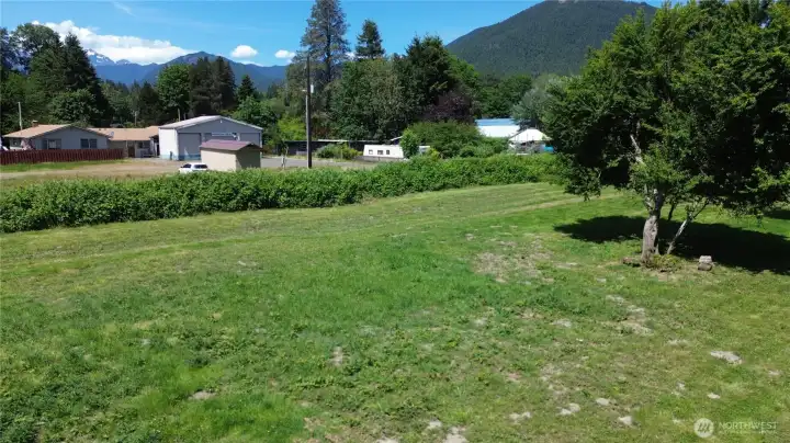 Neighboring property on Easy Street to the West Neighboring property on Easy Street to the West
