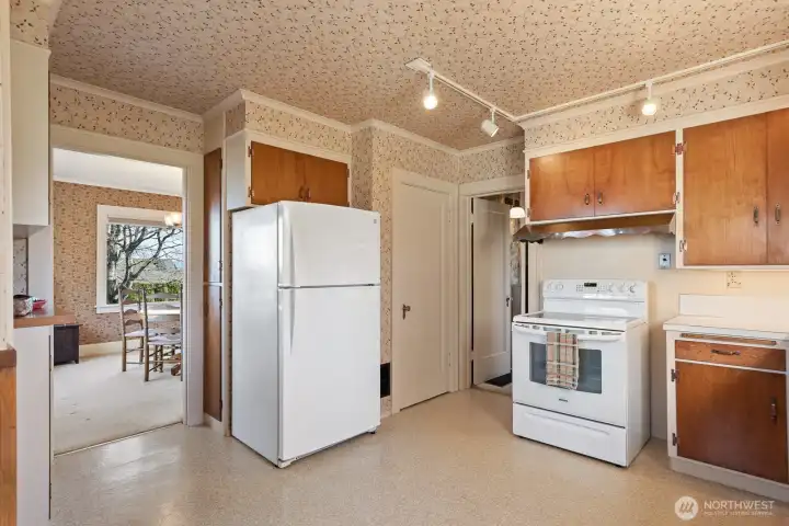 Kitchen with cozy breakfast nook