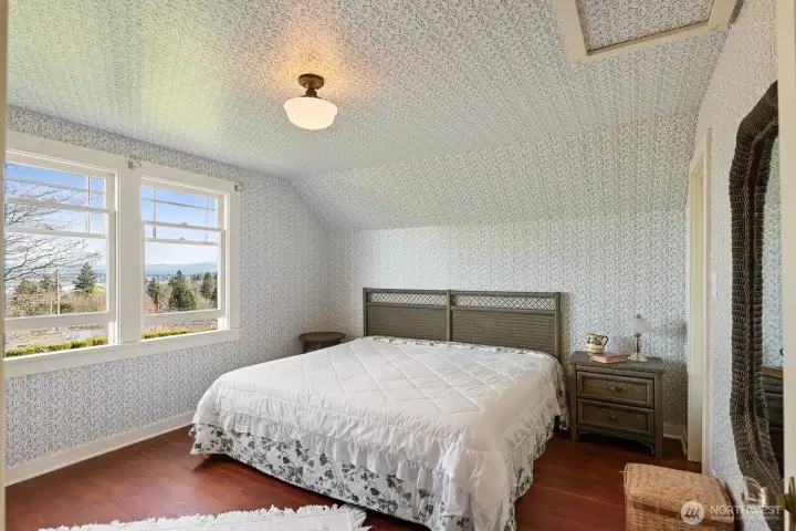 Light & Bright bedroom 2 upper level with water and mountain views