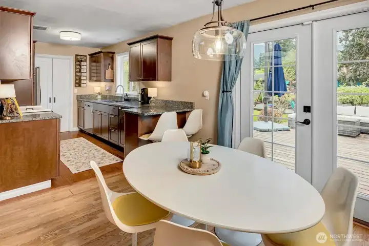 Counter space and dining room for entertaining!