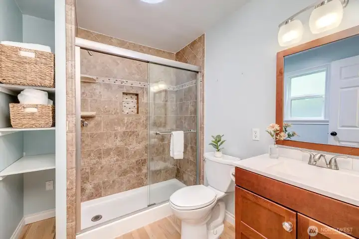 Ensuite bathroom off Primary bedroom!