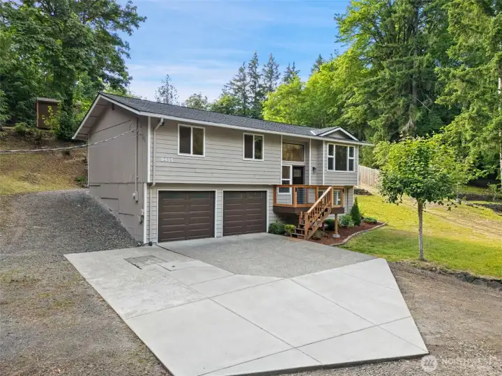 Welcome to 9435 Echo Valley Road! Welcome to 9435 Echo Valley Road!