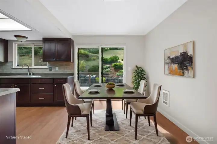 Dining area. Virtually Staged. Dining area. Virtually Staged.