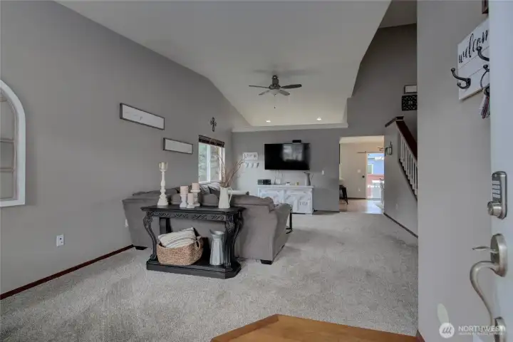 Living Room/Entry - Main Level Living Room/Entry - Main Level