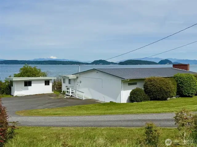 Community Beach Clubhouse