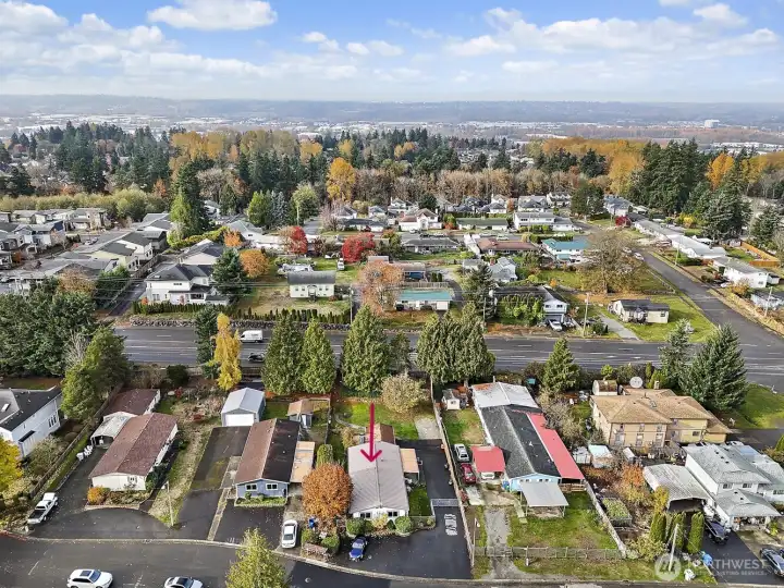 Great location in residential neighborhood -   NO HOA