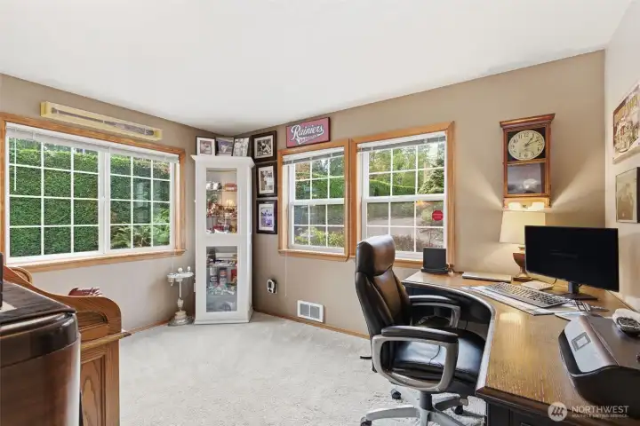 Primary Suite office Space