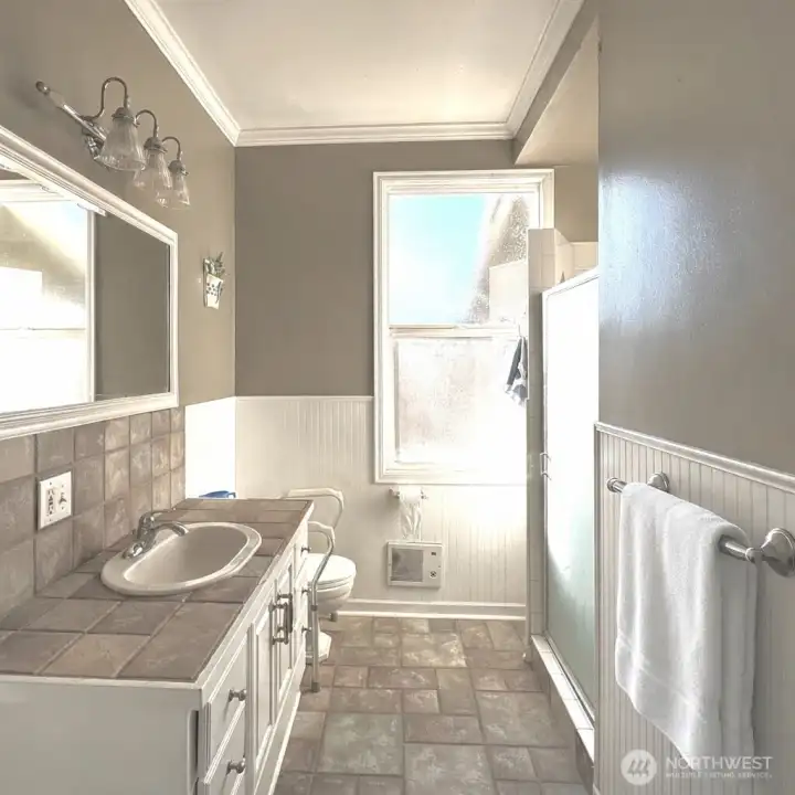 Main Bathroom