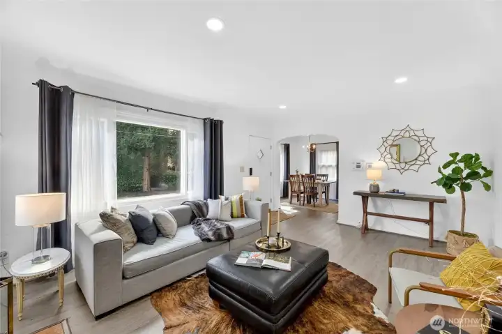 Port Package Windows are designed for noise reduction and energy efficiency. Fresh paint throughout