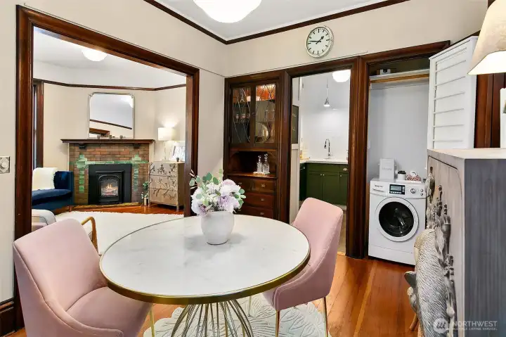 Washer/dryer in unit or shared building full size units just below