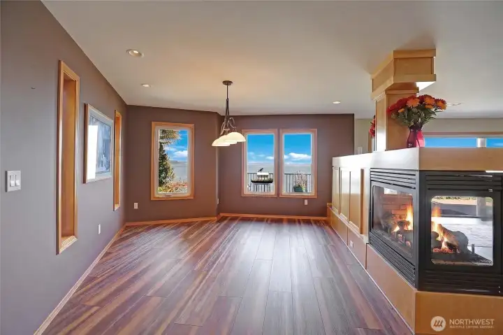 1st Floor Dining Area
