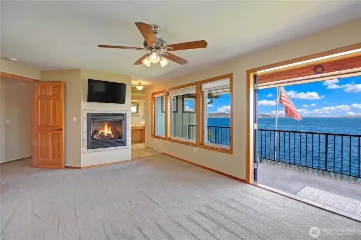 2nd Floor Primary Suite