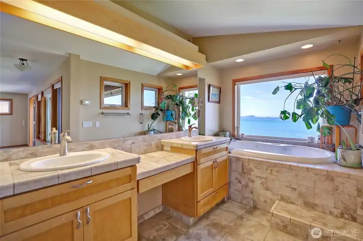 2nd Floor Primary Bath