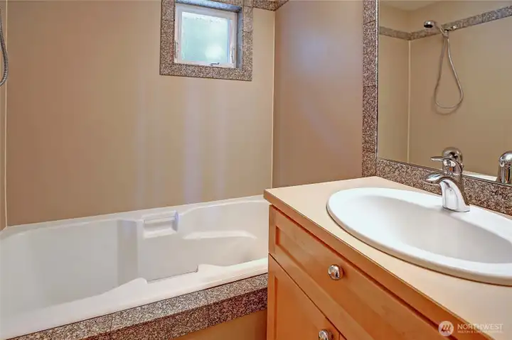 2nd Floor Bath