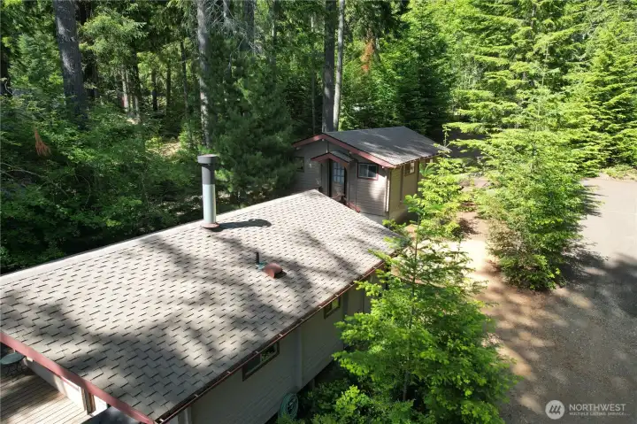 Excellent craftsmanship with two 50-year presidential roofs!