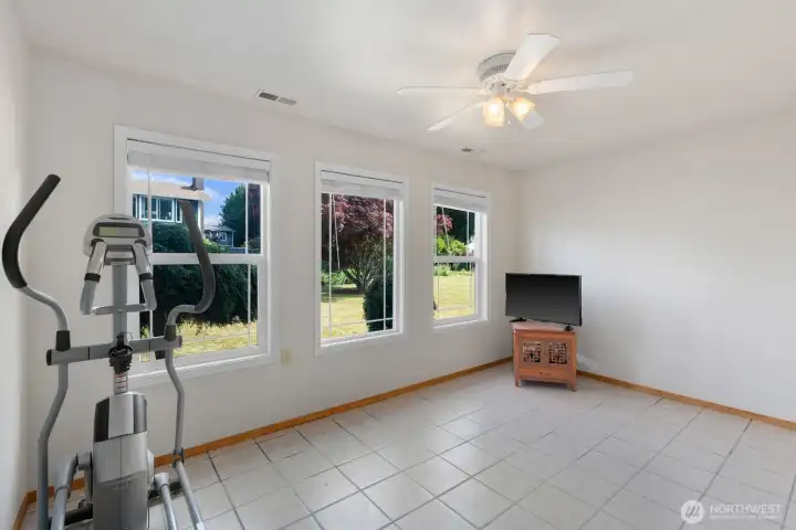 Lower Bonus Room