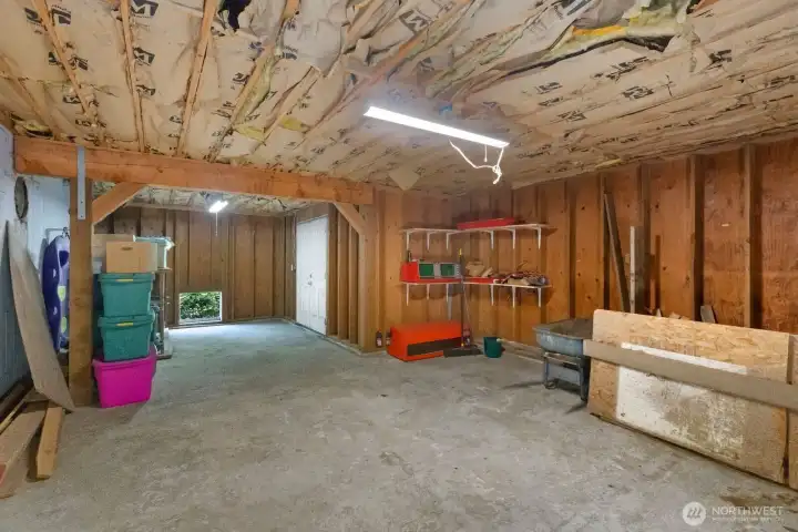 479 Unfinished Sqft ideal for MIL or Office