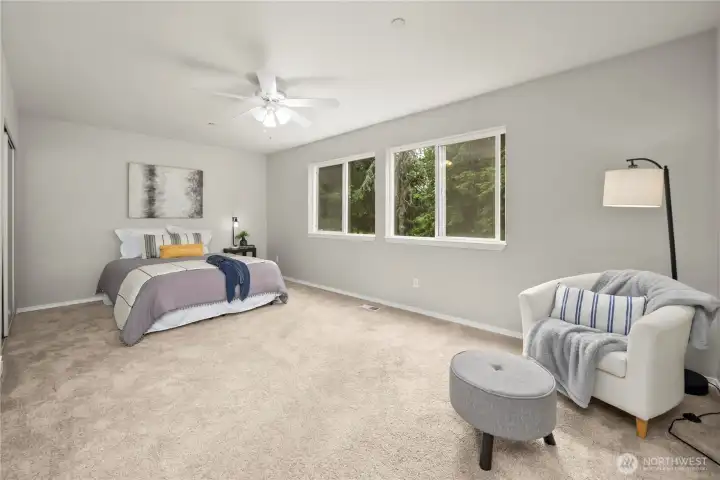 massive 400 sq foot bedroom that could double as an additional rec/bonus room