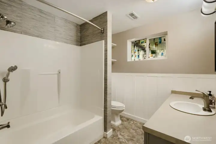 Lower level full bath Lower level full bath