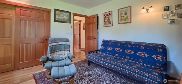 2nd Bedroom/Office