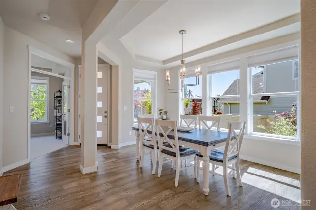 Front entry/ Dining