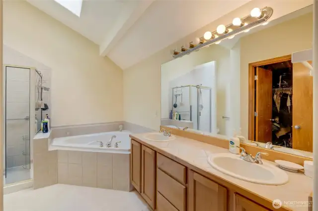 Primary 5 Piece Bath