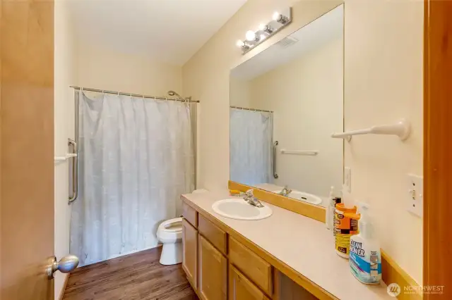 Downstairs Full Bath