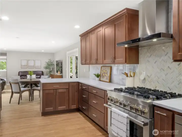 The kitchen connects to via French doors to the huge backyard and the informal family room is a great space for casuals mornings and easy evening.
