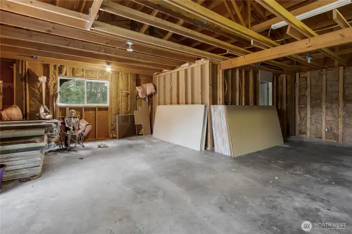 This is a spacious addition to your home and comes with all materials inside included. This is a spacious addition to your home and comes with all materials inside included.