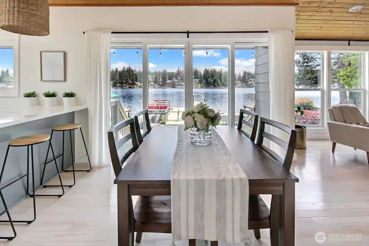 Eating space with slider to deck