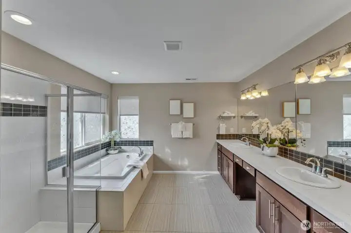 Primary bath... WOW!!!! Primary bath... WOW!!!!