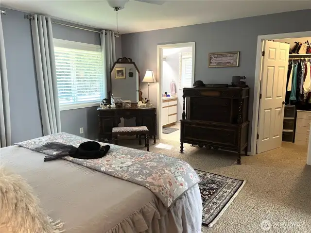 Bath has shower.  A nice sized walk-in closet.