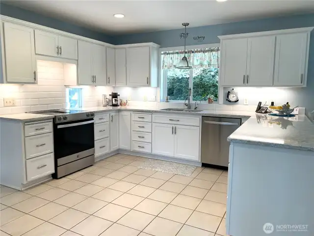 Kitchen without the island
