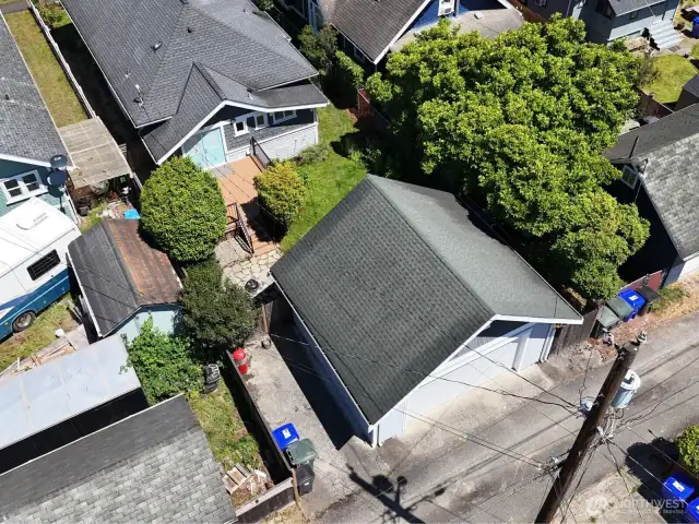 side parking next to garage
