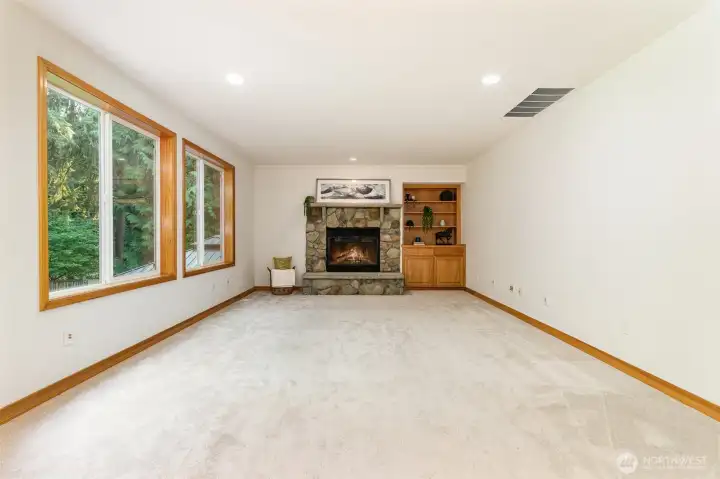 New carpet throughout.