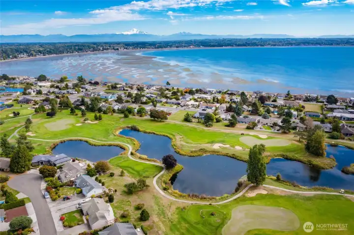 Great golf course with many community groups