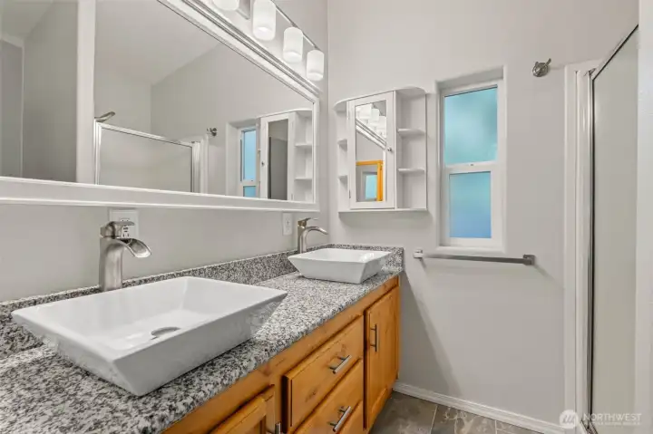 Primary bath