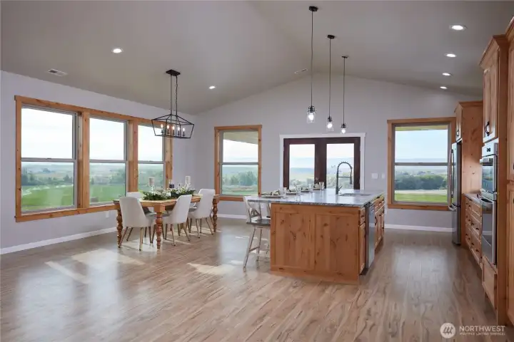 Kitchen & Dining with Views of the Blues