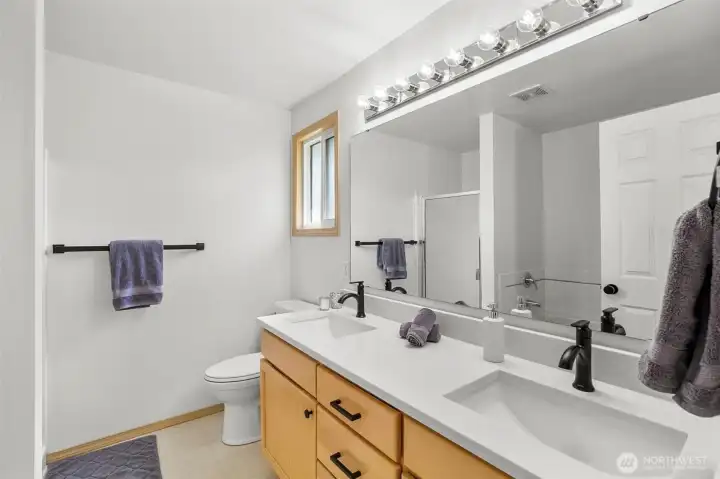 Primary 5 Piece Bathroom