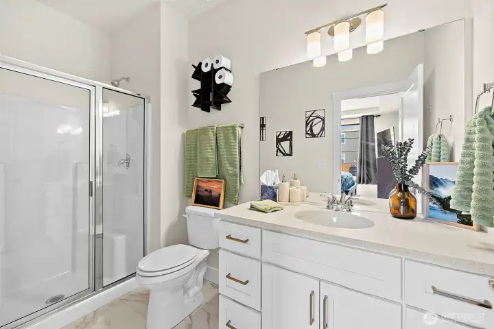 First floor Mini-Suite bathroom.