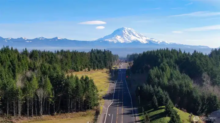 Beautiful views all around the neighborhood.