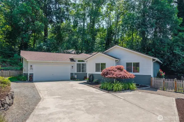 Beautiful updated one level home in Steilacoom