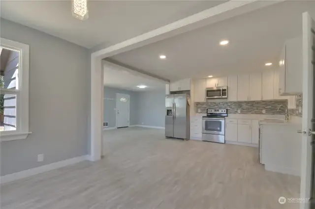 Dining room open space to kitchen.