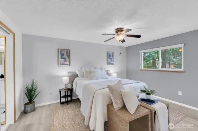 Primary suite with attached 3/4 bathroom